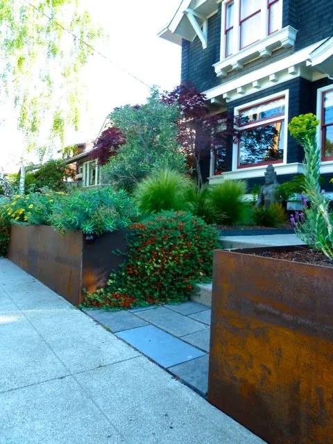 Custom lawn mowing service in Berkeley, CA by Latitude 37° Landscape + Design