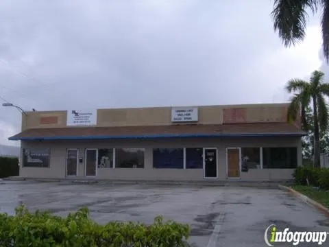 Reliable outdoor landscaping for homes in Oakland Park, FL by LAUDERDALE LAKES SMALL ENGrEPAIR