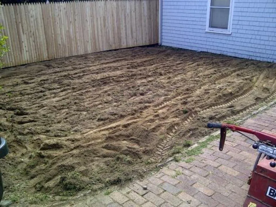 Expert outdoor landscaping experts serving Richmond, RI - Laurel Brook Turf