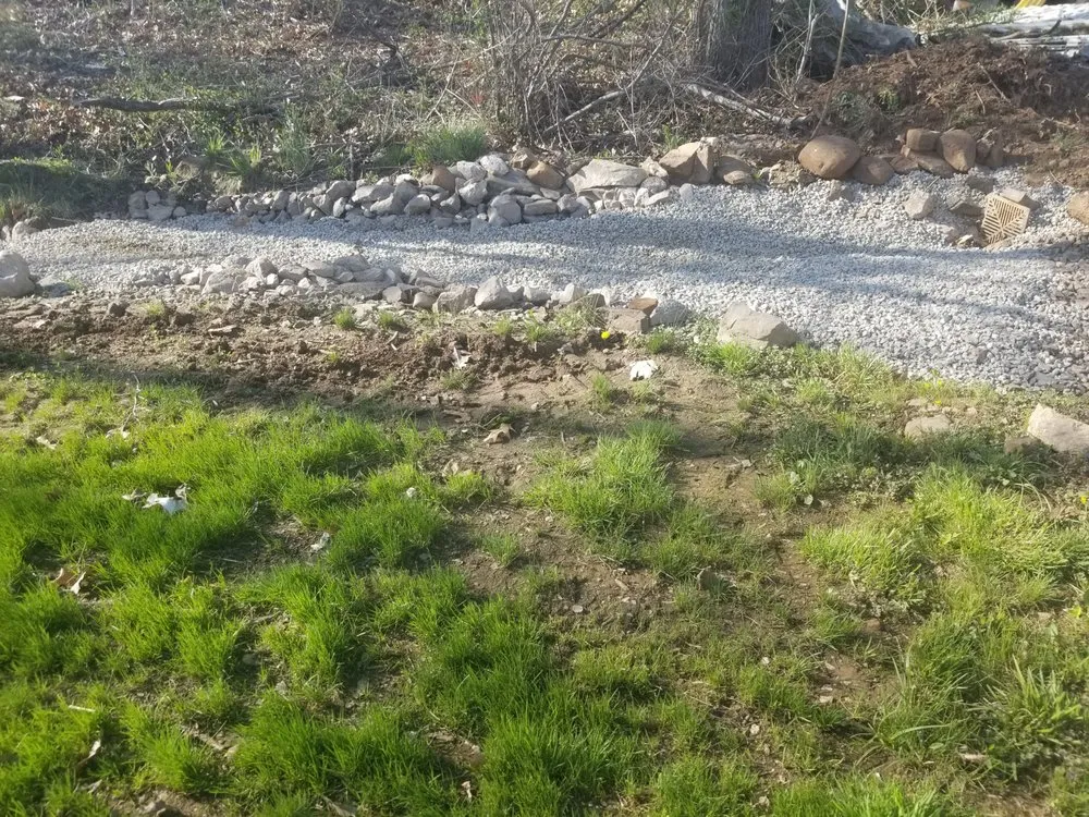 Local yard maintenance experts serving Branford, CT - Laurel Hill Landscaping