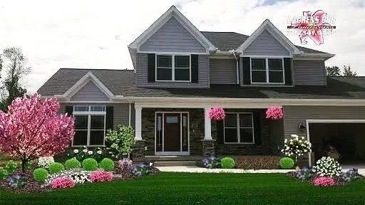 Custom outdoor landscaping in Buffalo, NY - Lauren's Pro Landscapes