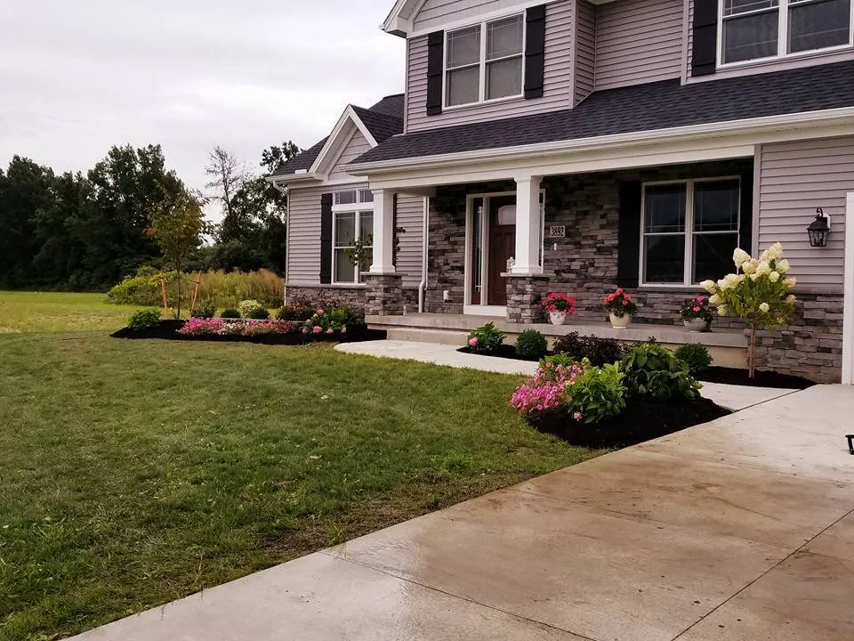 Top-rated yard maintenance in Buffalo, NY - Lauren's Pro Landscapes