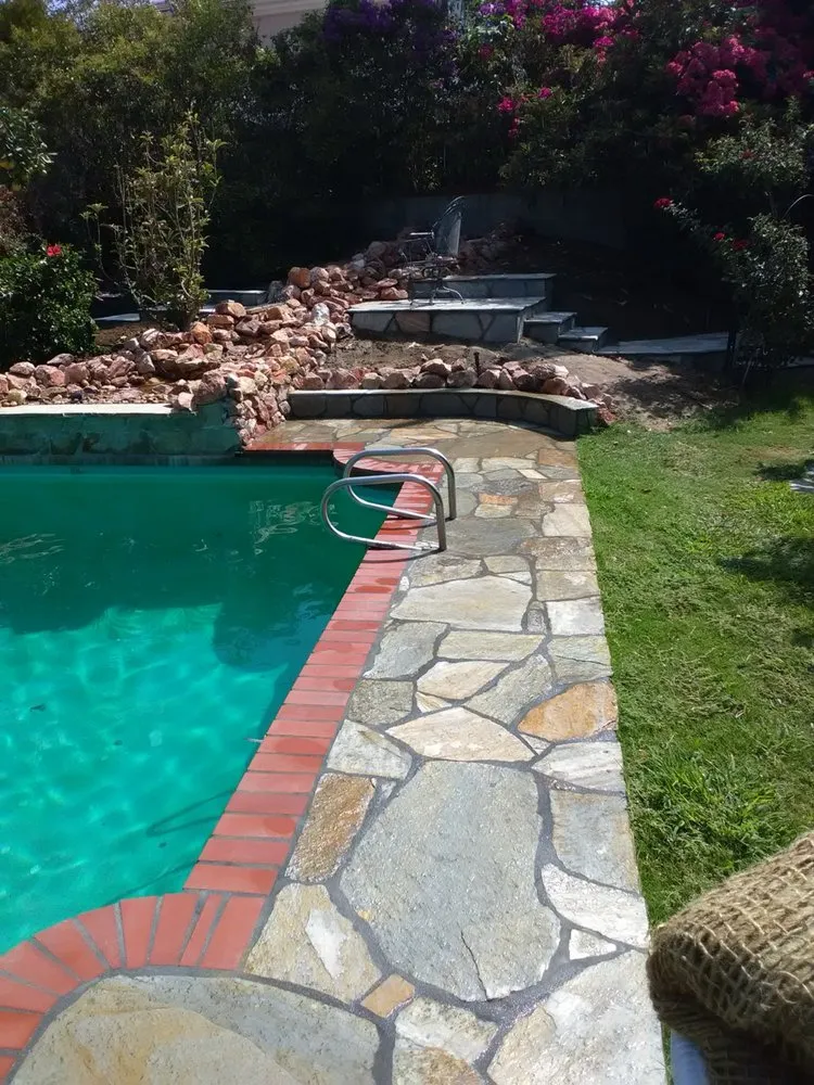 Custom lawn care service for beautiful yards across Leona Valley, CA - LAV Masonry Construction