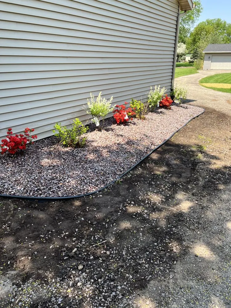 Top-rated yard cleanup service near you in Beloit, WI by Lavariega's Landscaping