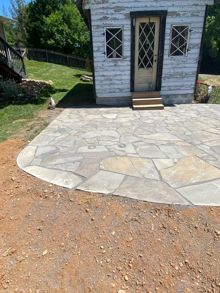 Professional yard maintenance in Winchester, VA - Lavender Landscaping