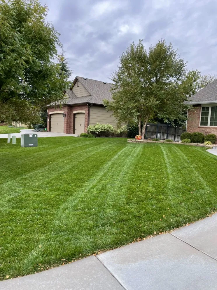 Expert garden landscaping for beautiful yards in Wichita, KS by Lavish ICT