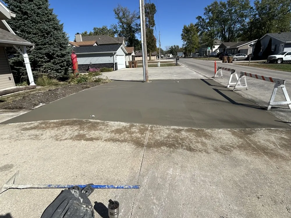 Trusted yard cleanup service in Newell, IA - Lavish Landscape