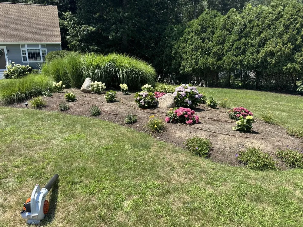 Affordable lawn mowing service experts serving Dartmouth, MA - Lavoie Landscaping