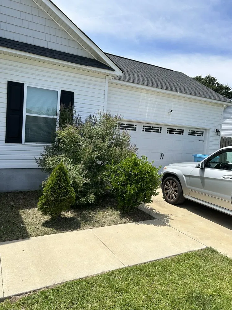 Reliable landscaping services near you across Richlands, NC - Lawn & Debris Pros