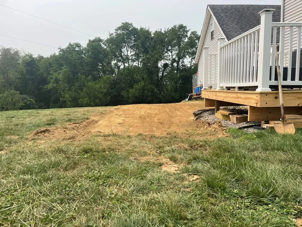 Custom yard cleanup service experts serving Zanesville, OH - Lawn & Land