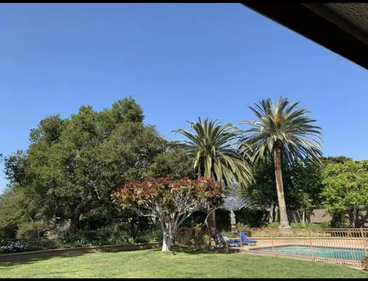 Lawn & Landscape Logo