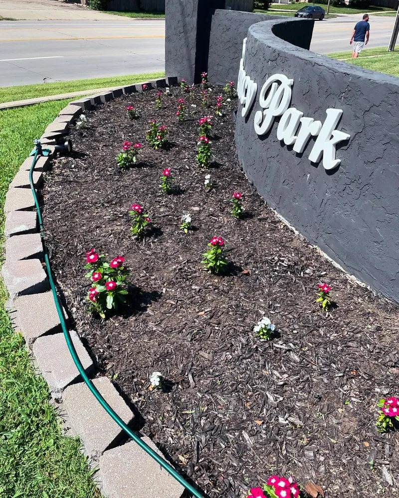 Professional outdoor landscaping experts serving Topeka, KS - Lawn & Landscaping By Brandon