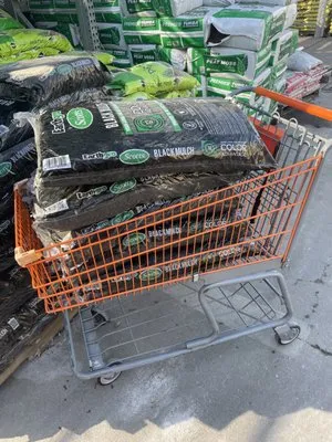 Lawn & Landscaping By Brandon