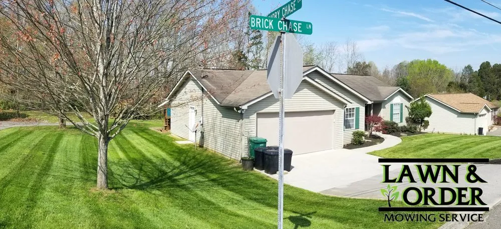 Affordable landscaping services in Knoxville, TN - Lawn & Order