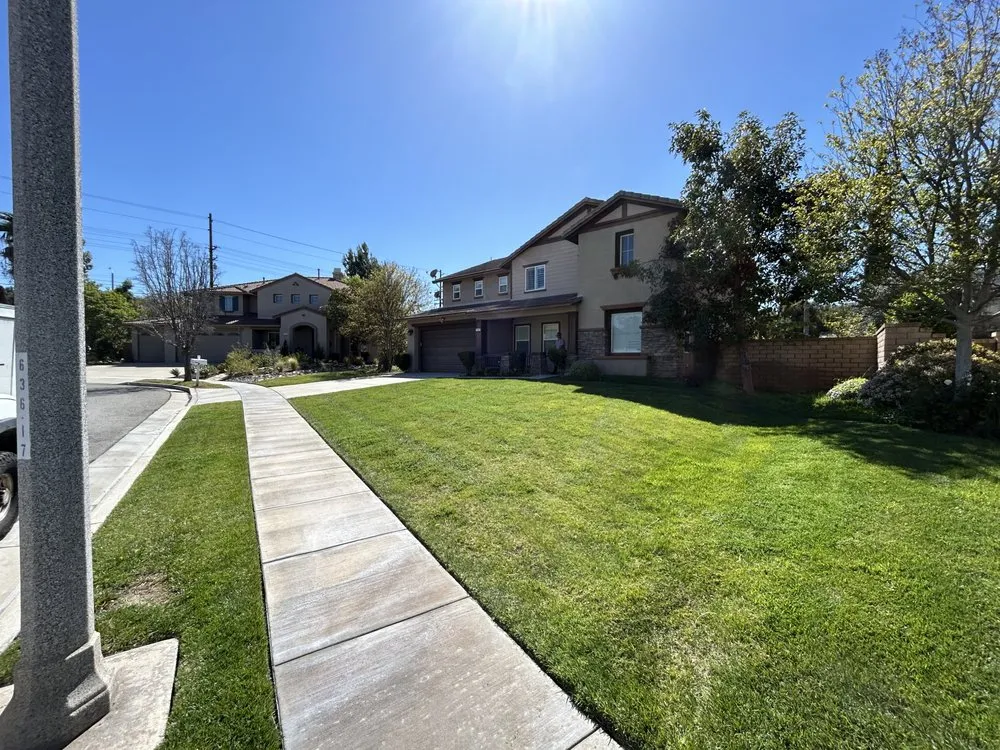 Custom residential landscaping in Corona, CA by Lawn & Order Lawncare/Exterior Services