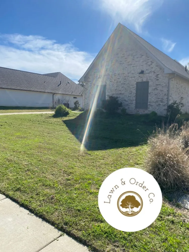 Custom outdoor landscaping experts serving Madison, MS - Lawn & Order