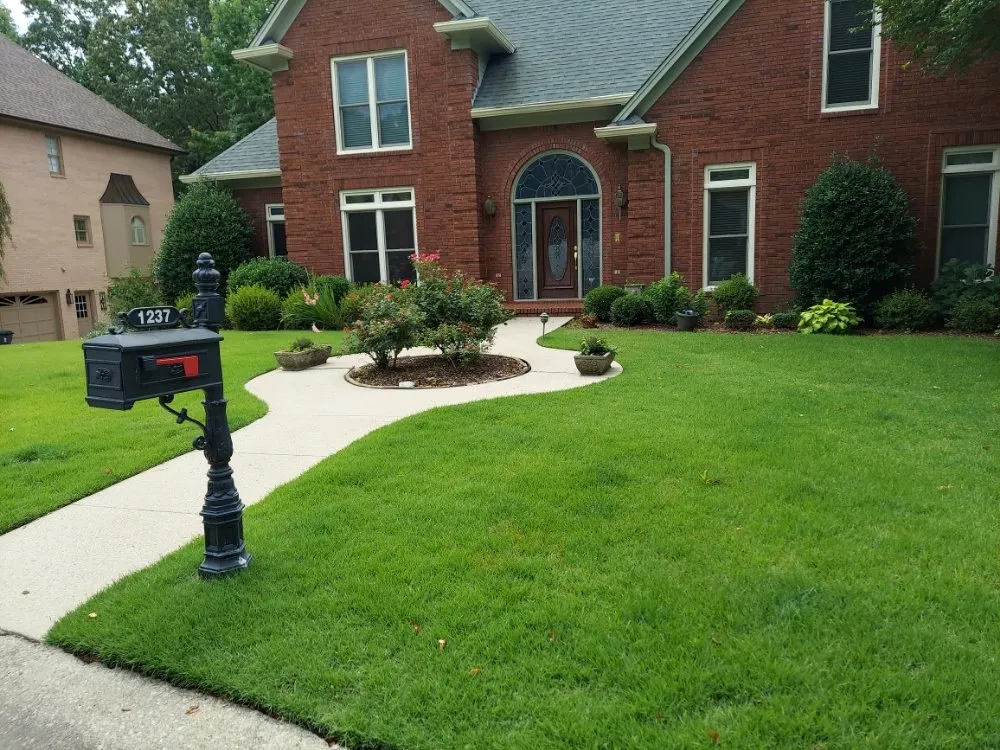 Affordable residential landscaping near you in Oneonta, AL by Lawn & Order