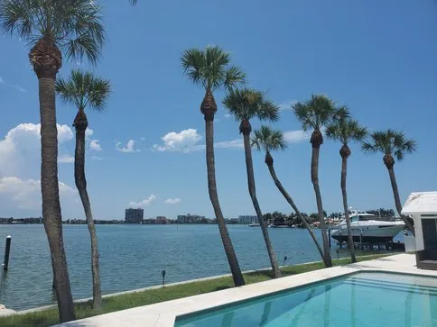 Trusted residential landscaping experts serving Pinellas Park, FL - Lawn & Tree Salon