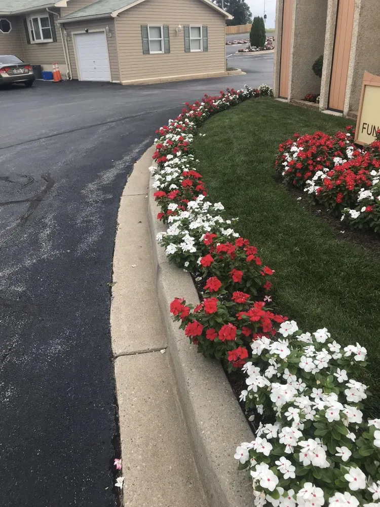 Professional yard cleanup service in Edgewood, MD - Lawn-A-Ranger Inc.