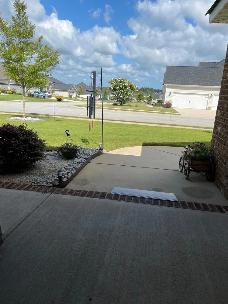 Custom yard cleanup service experts serving Augusta, GA - Lawn Ace