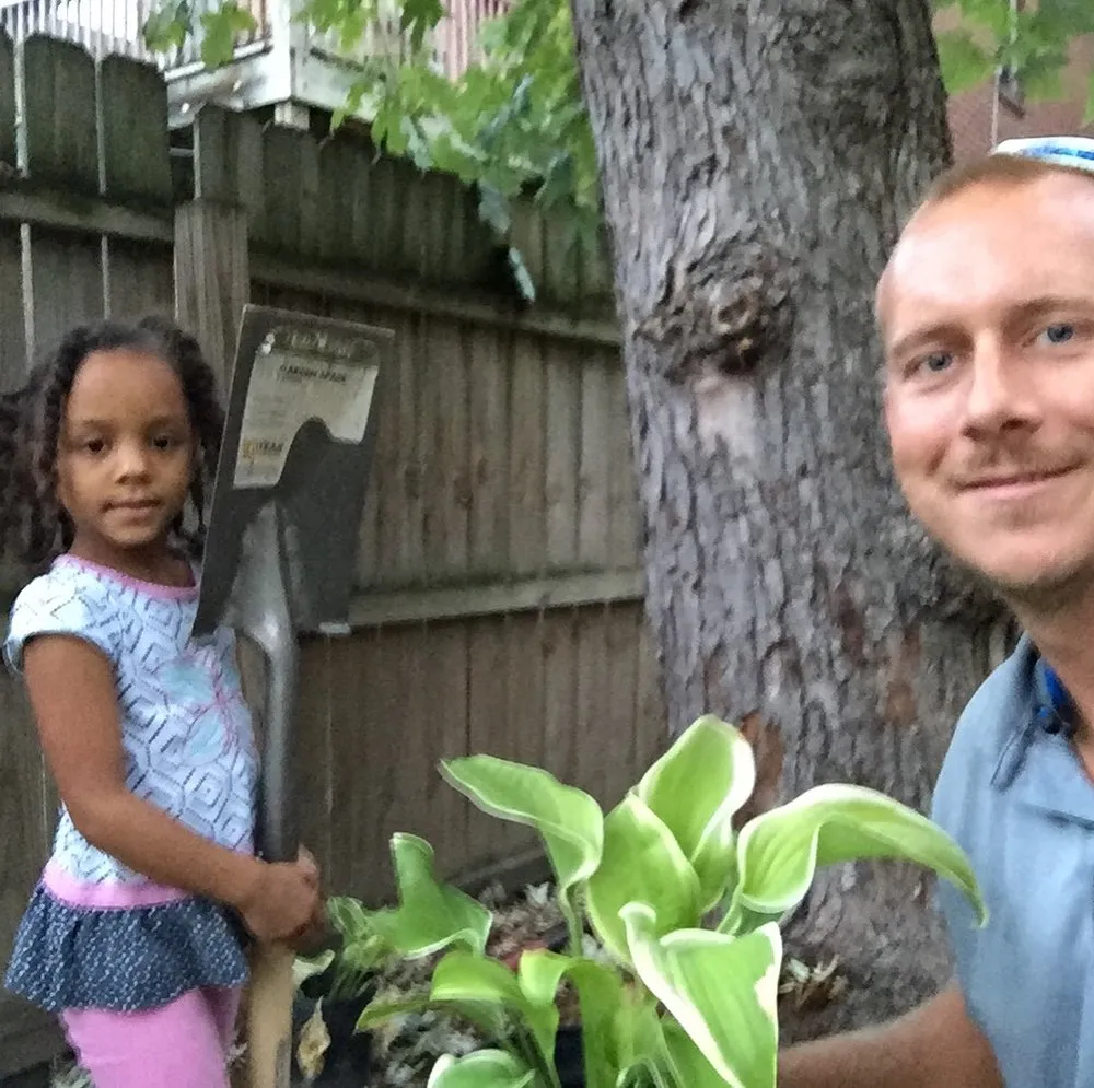 Affordable yard maintenance experts serving St. Louis, MO - Lawn and Beyond