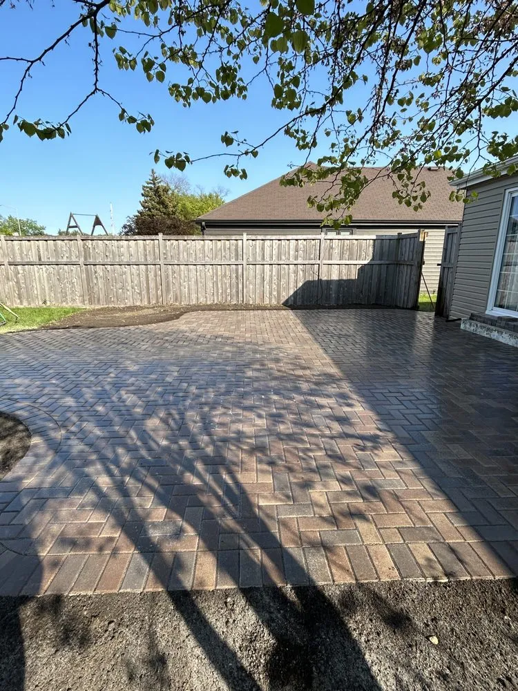 Custom residential landscaping experts serving Skokie, IL - Lawn And Brick Specialist