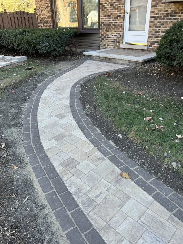 Affordable garden landscaping in Skokie, IL by Lawn And Brick Specialist