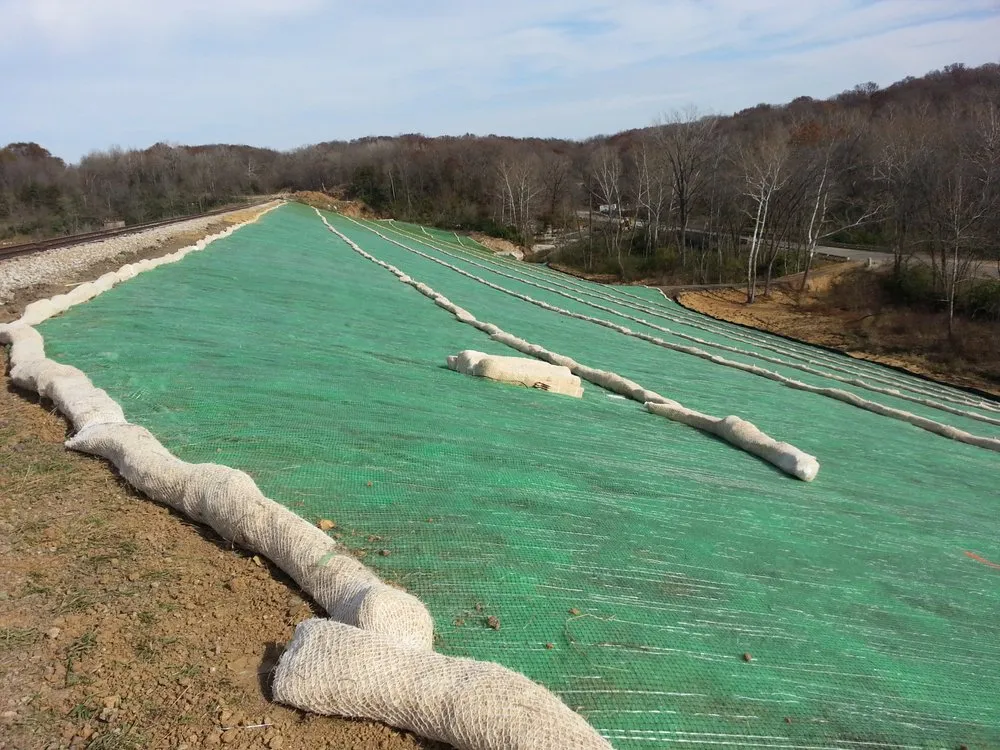 Top-rated garden landscaping for homes in Oak Lawn, IL by Lawn and Maintenance