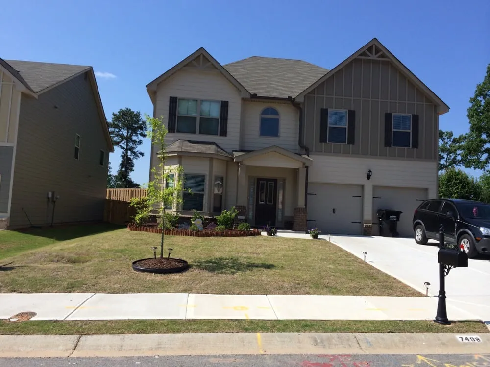 Top-rated yard cleanup service in Fairburn, GA by Lawn And Order Ground Control