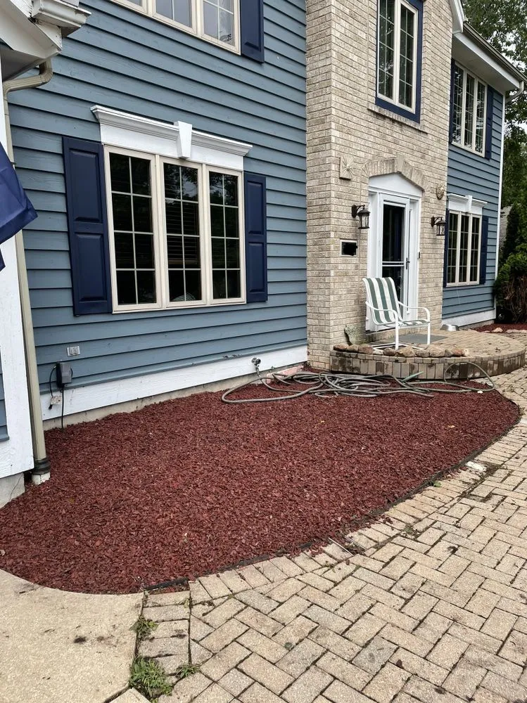 Expert garden landscaping experts serving Glendale, WI - Lawn and Snow Pros