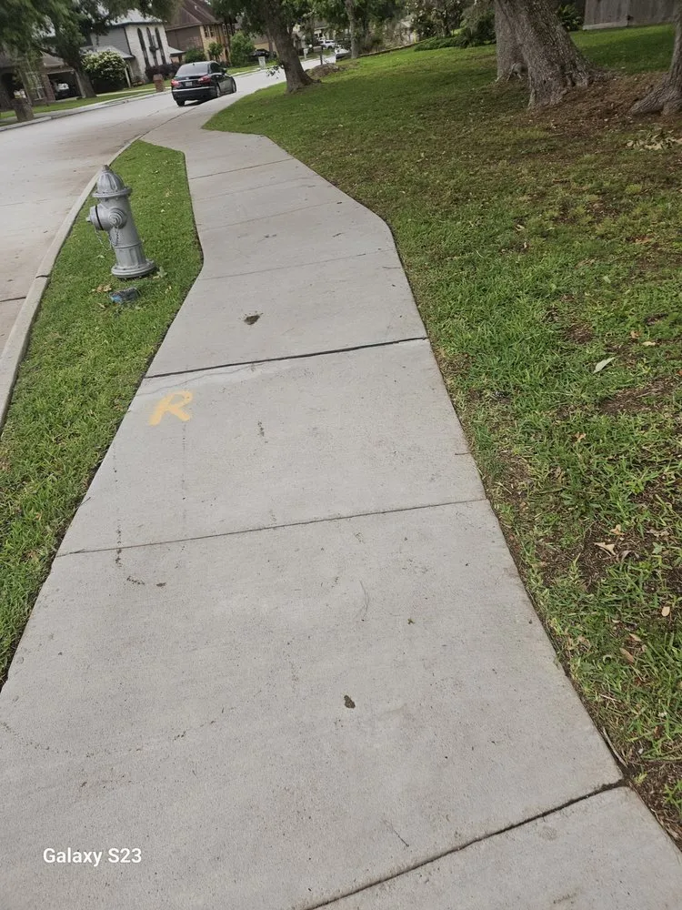 Top-rated yard cleanup service for outdoor upgrades across Crosby, TX - Lawn and stripes