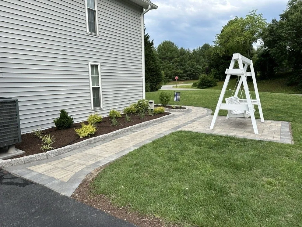 Reliable yard cleanup service for homes in Huntingtown, MD by Lawn Artists