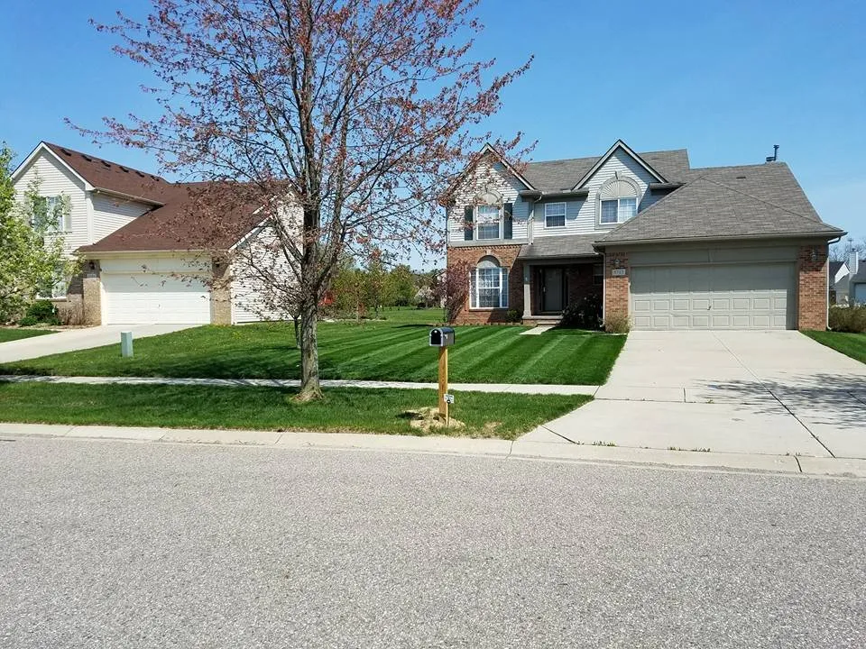 Reliable garden landscaping experts serving Ann Arbor, MI - Lawn B Gone lawn service