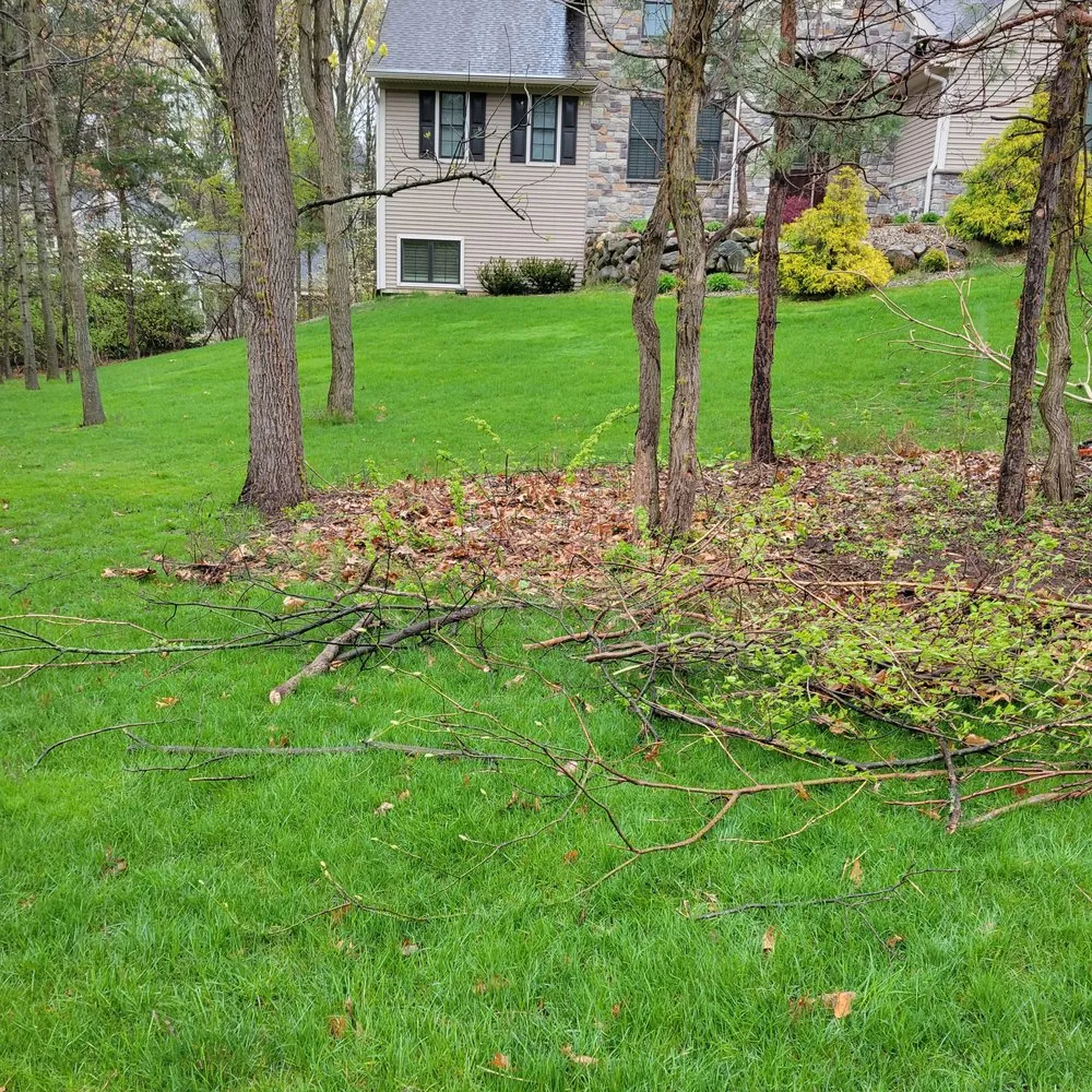 Custom garden landscaping experts serving Vicksburg, MI - Lawn Bandits