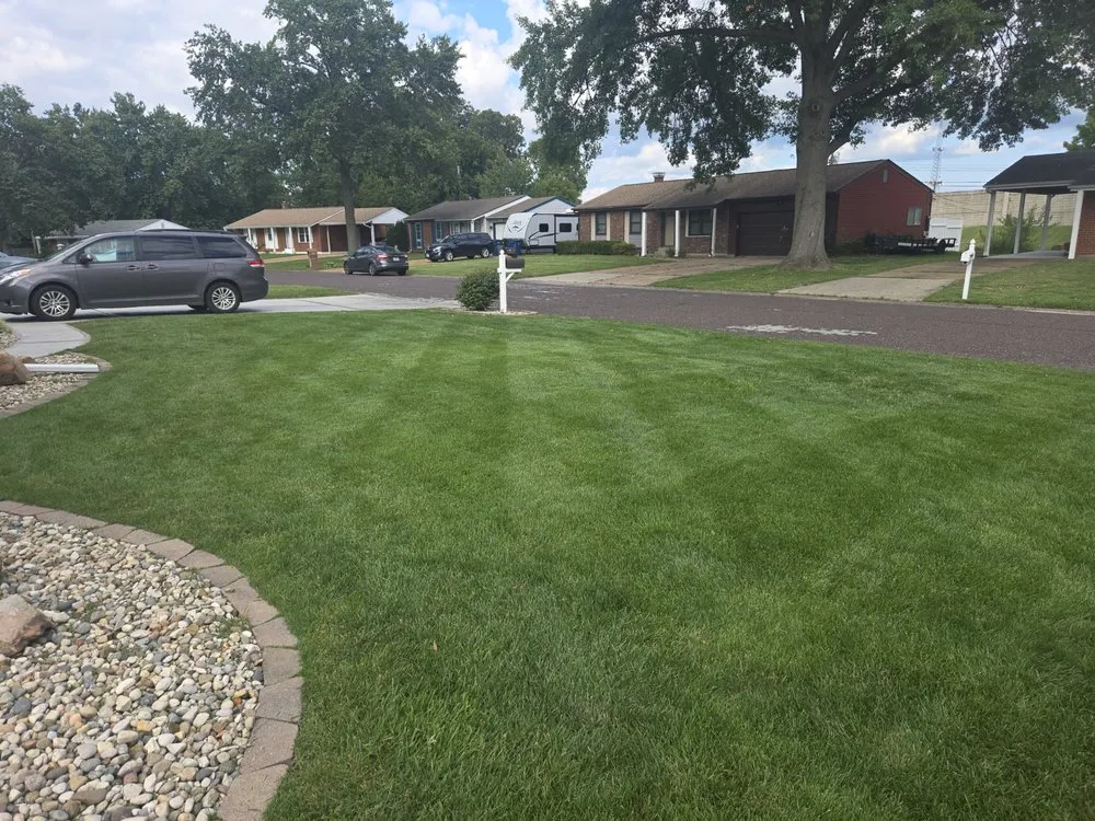 Local garden landscaping experts serving imperial, MO - Lawn Barber STL