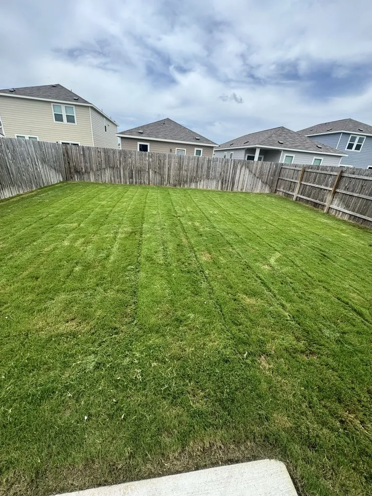 Top-rated residential landscaping experts serving Lockhart, TX - Lawn Barbers