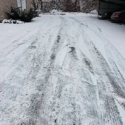 Affordable lawn mowing service in Lansing, MI by Lawn Barbers of Lansing