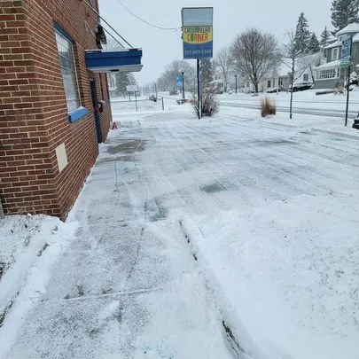 Affordable yard maintenance in Lansing, MI by Lawn Barbers of Lansing