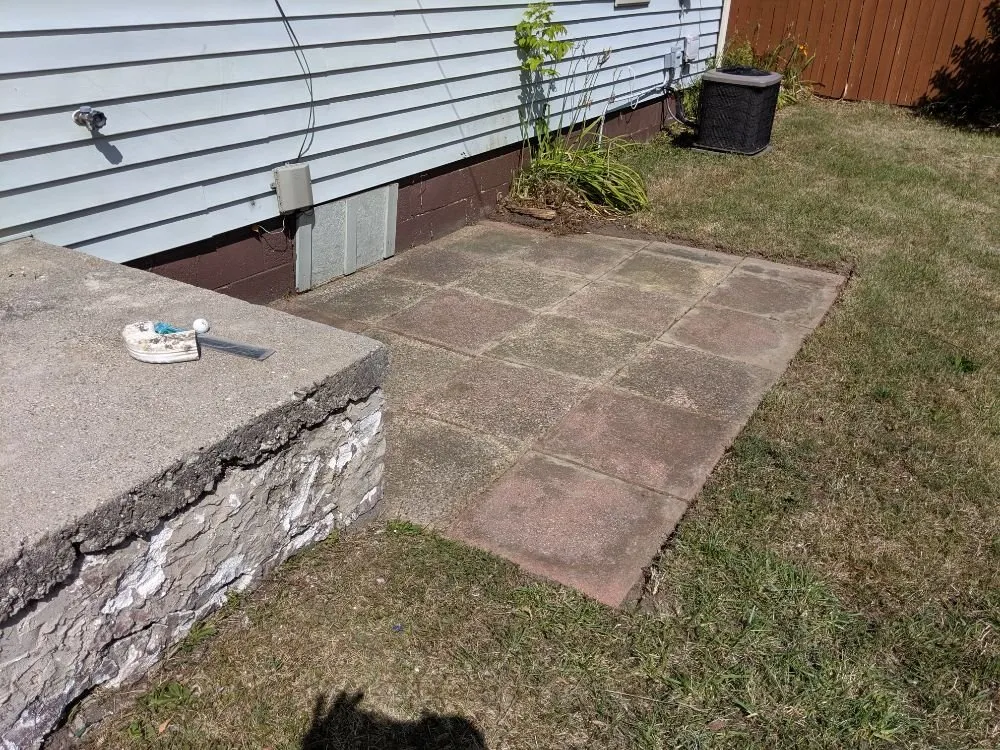 Local outdoor landscaping in Royal Oak, MI by Lawn Barbers