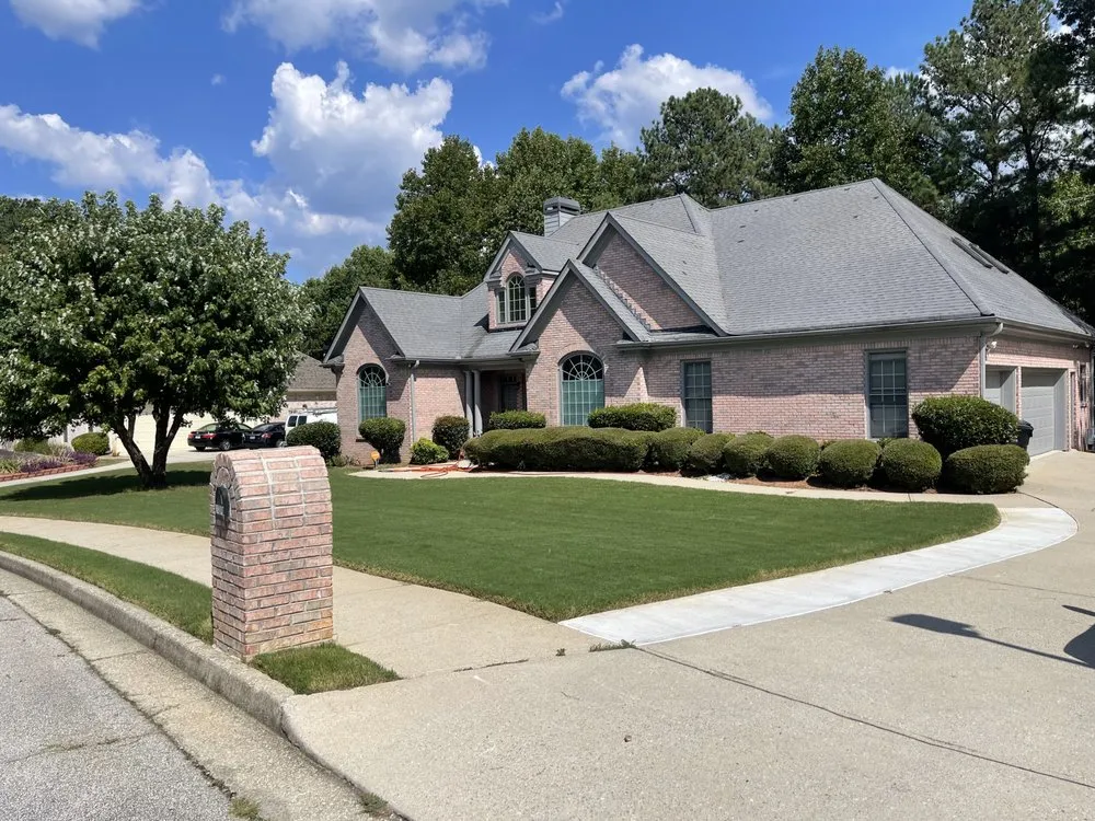 Top-rated outdoor landscaping experts serving Smyrna, GA - Lawn Barberz