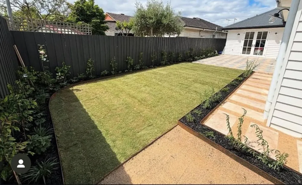 Trusted lawn mowing service experts serving North Miami, FL - Lawn Beast Landscaping