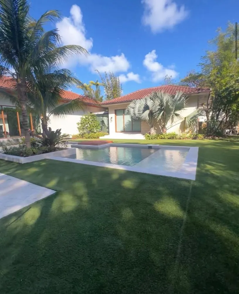 Reliable lawn care service in North Miami, FL - Lawn Beast Landscaping