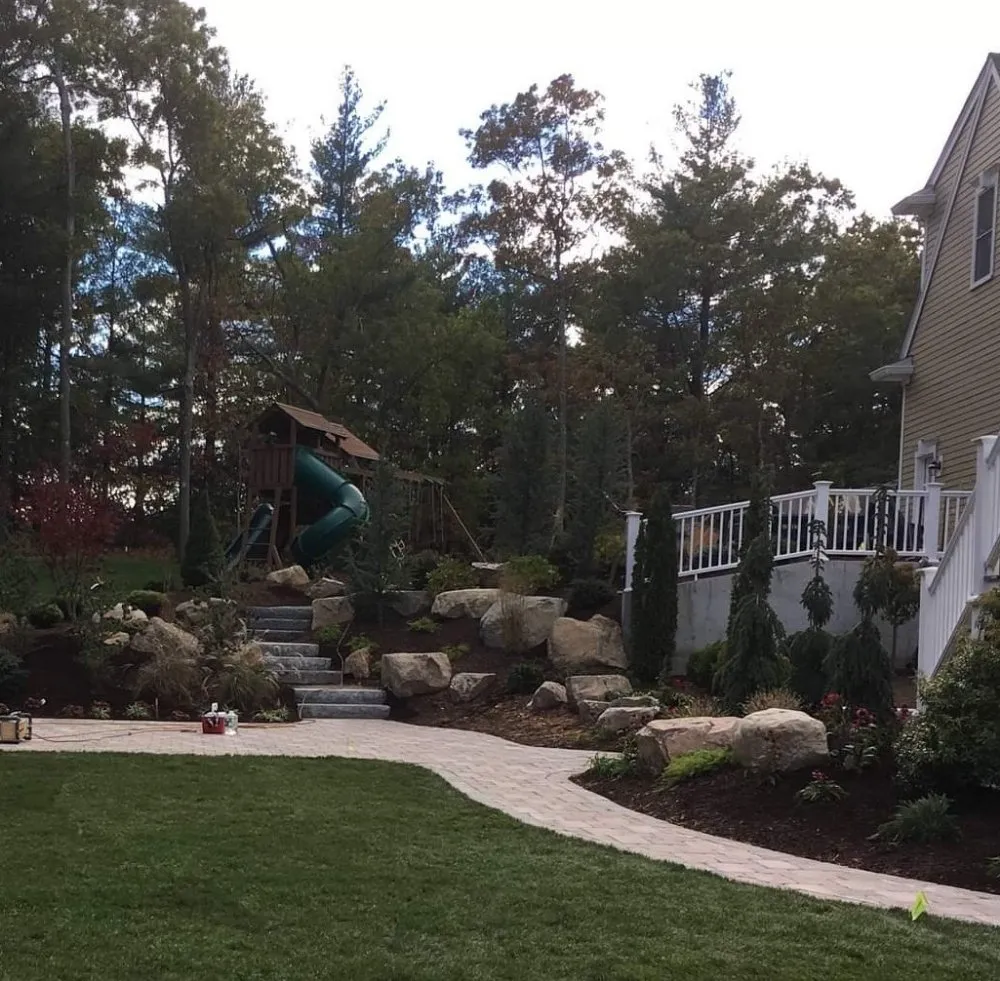 Local yard cleanup service experts serving Towanda, PA - Lawn Beautician