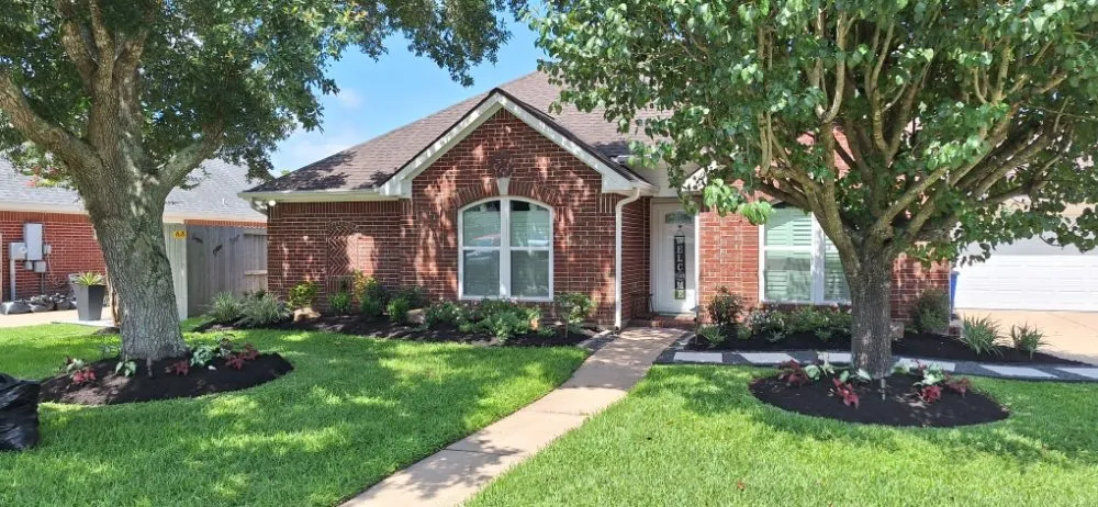 Top-rated landscape installation near you across Dickinson, TX - Lawn Boss