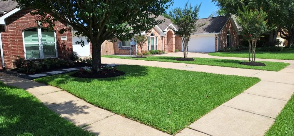 Reliable residential landscaping in Dickinson, TX - Lawn Boss