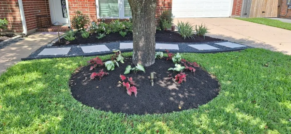 Custom outdoor landscaping experts serving Dickinson, TX - Lawn Boss
