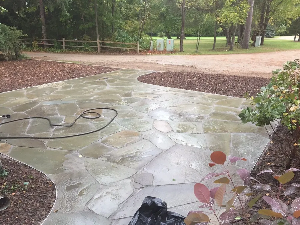 Reliable lawn mowing service experts serving Bangor, MI - Lawn Boys