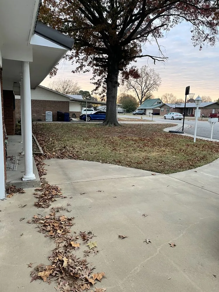 Professional lawn mowing service in Fort Smith, AR by Lawn Boys