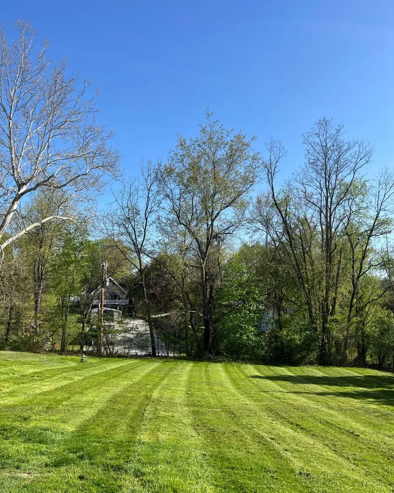 Local lawn mowing service experts serving Freedom, PA - Lawn Boys Landscaping