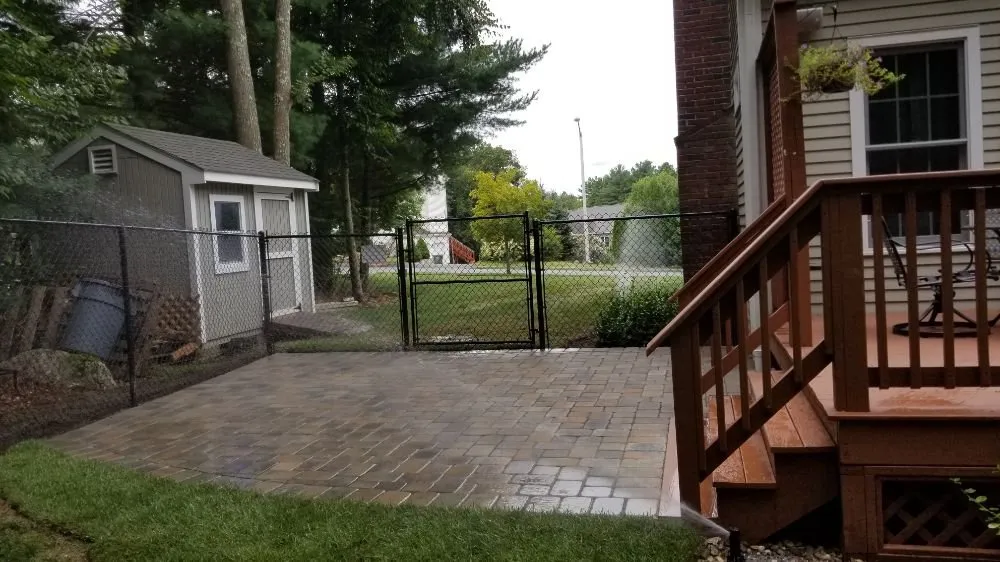 Professional lawn mowing service experts serving Shrewsbury, MA - Lawn Boyz Landscaping